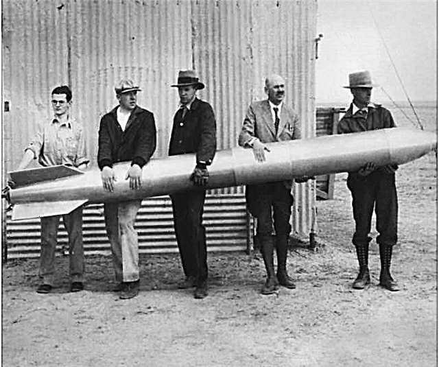 Inspiration et une vieille photo pleine de super: Robert Goddard et sa fusée