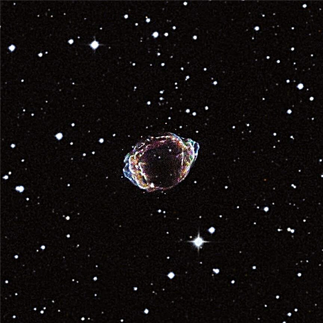 Questa supernova ebbe una "detonazione ritardata"