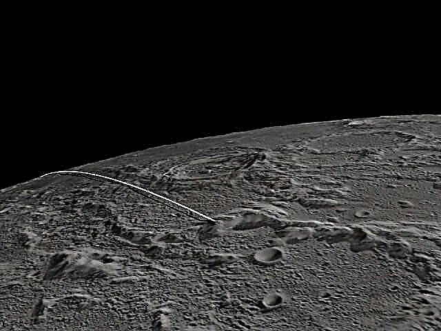 Görev Sonu: GRAIL Uzay Aracı Ay'da Bir Dağ Etkiledi