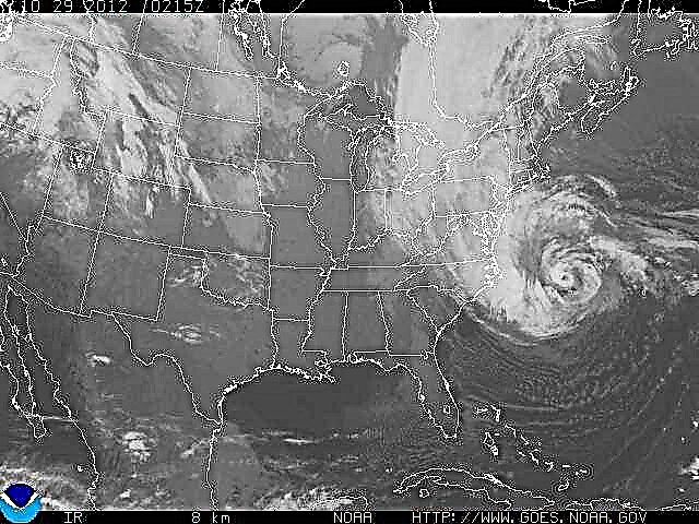 Neverjeten video posnetek vrtinčenja Sandyja