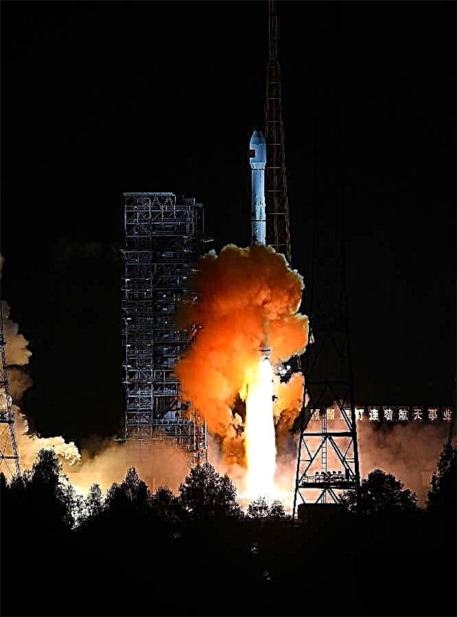 الصين تطلق مهمة القمر لاختبار تقنيات العودة إلى عينات القمر الرئيسية