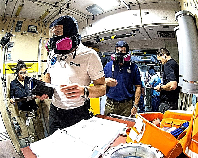 Freiwilliger Feuerwehrmann bereit, sich der größten Nemesis der Raumstation zu stellen