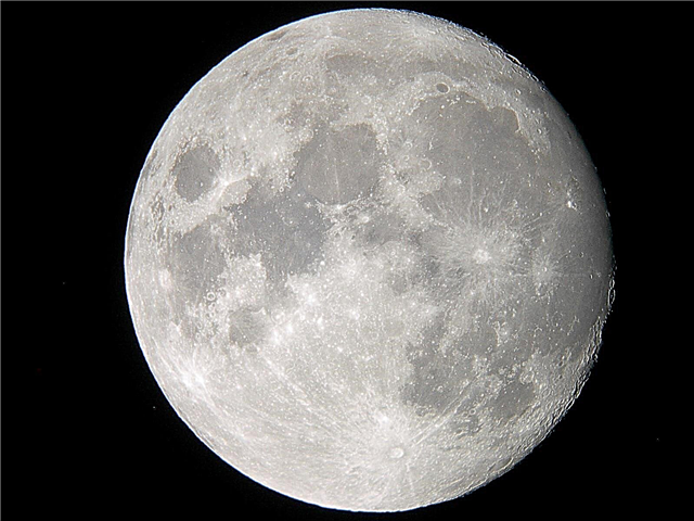 Ánh trăng bí ẩn lóe lên: Hiện tượng âm lịch thoáng qua có thể được liên kết với chu kỳ mặt trời?