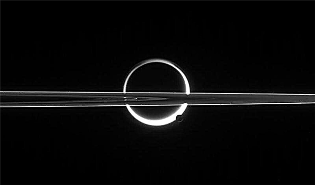 Gibt es Wasser auf dem Saturn?