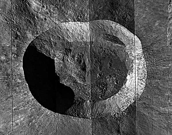 Lunar Crater onthult veel geheimen, waaronder een niet-zo-jonge leeftijd