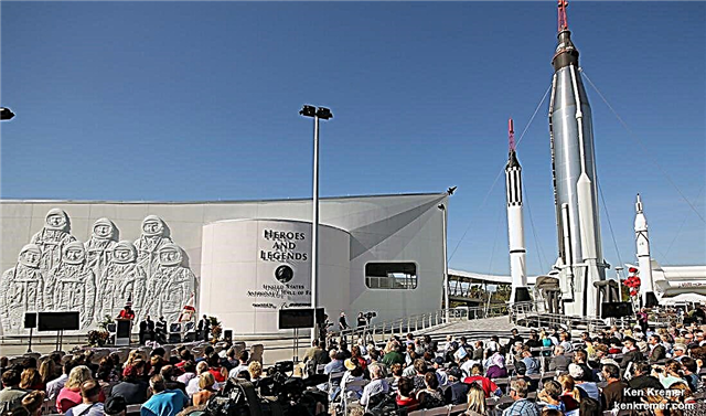Astronauții pionieri ai Americii, onorați de noua atracție „Eroi și legende” la Kennedy Space Center