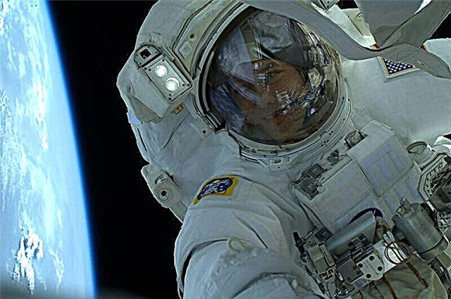Más imágenes increíbles de la estación espacial 'Emergency' EVA