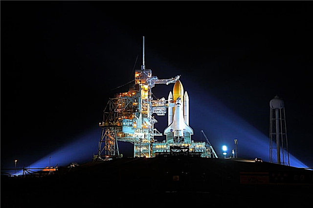 Hartnäckige Shuttle-Entdeckung weigert sich, die letzte Mission zu starten