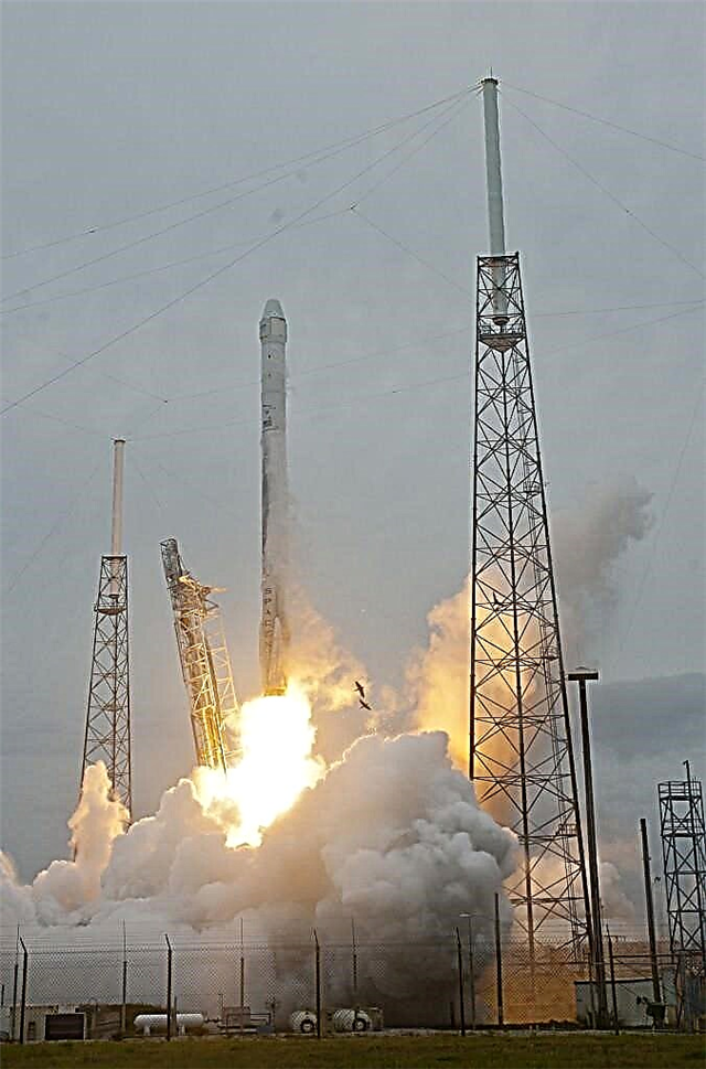 SpaceX Commercial Dragon Resupply Schiff donnert in den Weltraum für ISS und Ostersonntag - Fotogalerie
