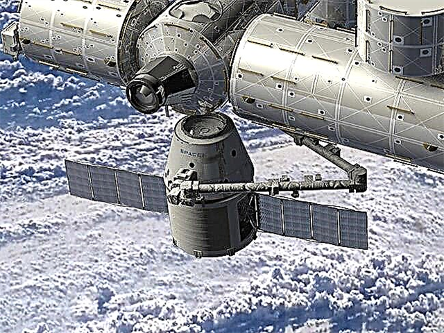 „SpaceX“ jungtis su ISS kitame skrydyje: NASA galbūt - „Russia Nyet“