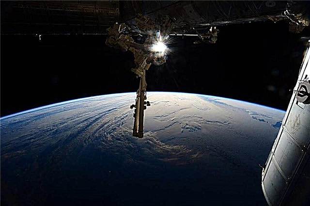 صباح الخير يا محطة الفضاء ... التنين يحلق قريباً!