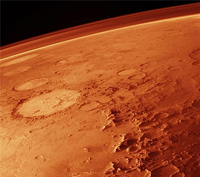 운석은 화성에 대한 삶의 증거를 포함 할 수 있다고 연구원들은 말한다