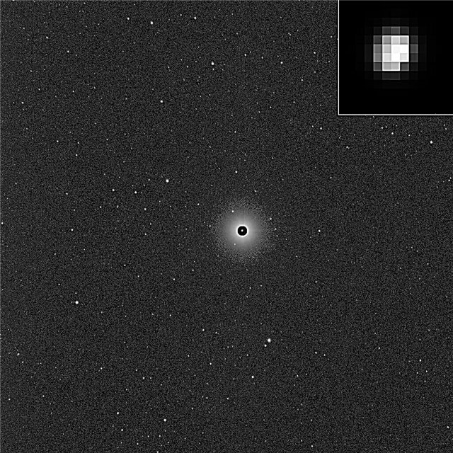 Dawn comienza a acercarse al asteroide Vesta y toma las primeras imágenes
