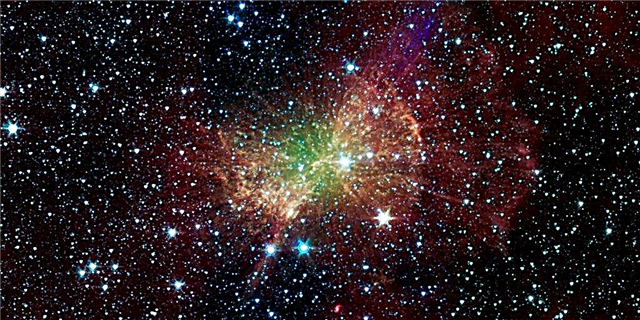 Messier 27 - Nebula cu ganterele