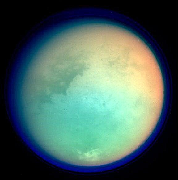 Activité électrique sur Titan confirmée: l'étincelle pour la vie?