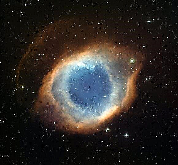 Penetrând o nouă vedere în nebula Helix