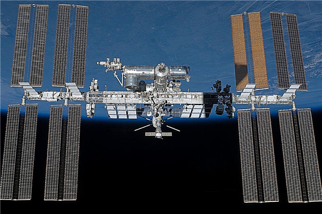 Caminhada espacial ou válvula de segurança? NASA trabalha com o problema de resfriamento da estação espacial