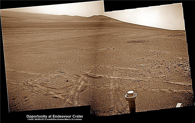 Ευκαιρία Mars Rover Blazes Past 40 ετών Space Driving Record