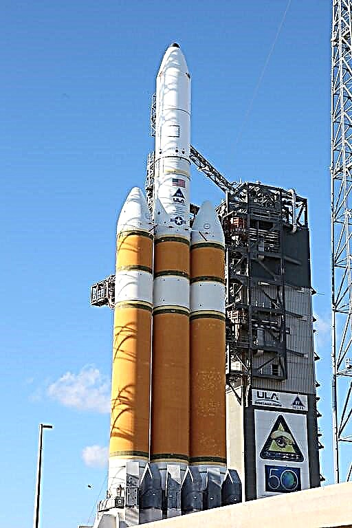 Lançamento do Delta IV atrasado; Opções de lançamento do ônibus espacial pesadas - Space Magazine