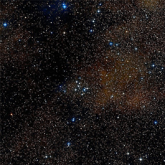 Messier 29 - NGC 6913 avatud tähtklaster