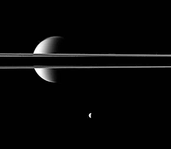 Incrível! Cassini como Houdini corta titã ao meio