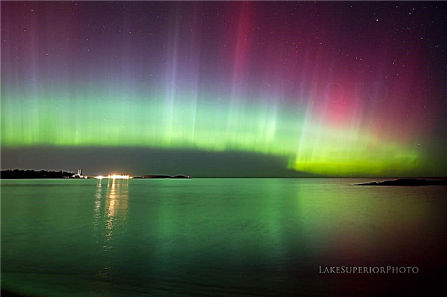 Timelapse: Aurora nad jezerem Michigan