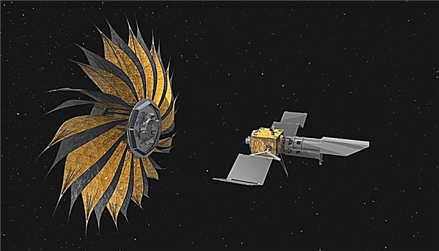 من أجل الكشف عن الكواكب حول نجم آخر ، يحتاج Starshade إلى الطيران لمسافة 40،000 كم بعيدًا عن التلسكوب ، محاذاة على بُعد متر واحد فقط