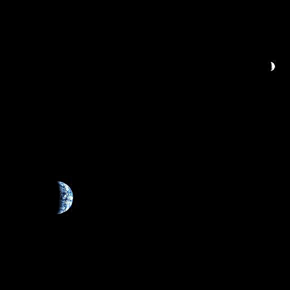 Tierra y luna, como se ve desde Marte