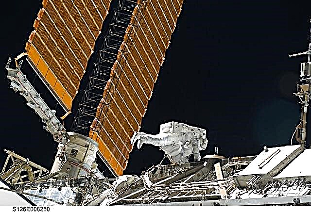 Хорошие новости и отличные фотографии с STS-126
