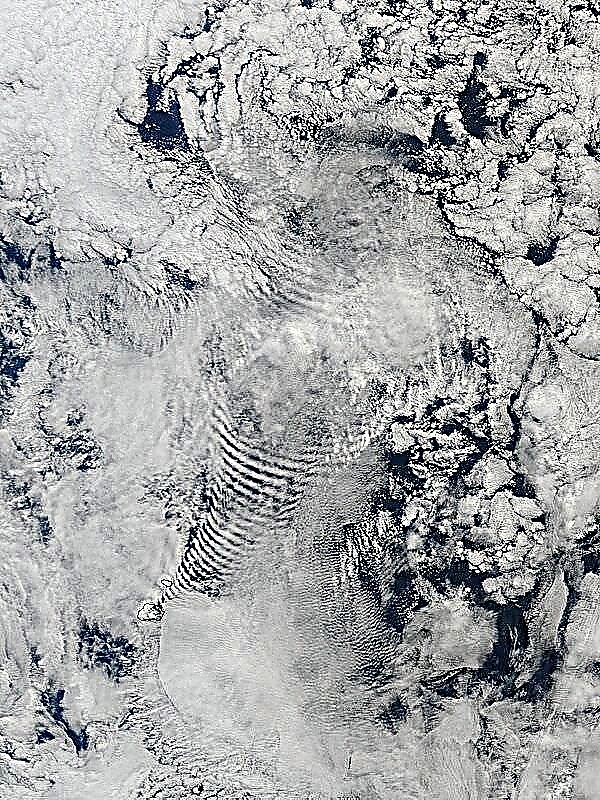 Extrañas 'bobinas' de nubes capturadas por un satélite de observación de la Tierra