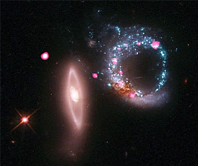Chandra vangitsee jättiläisrenkaan mustia reikiä