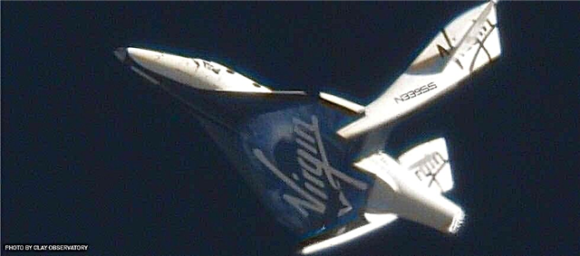 SpaceShipTwo تختبر بنجاح رحلة "الريش" - مجلة الفضاء