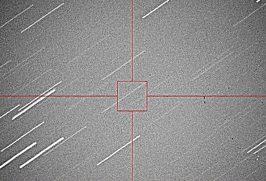 Az újonnan talált aszteroida átjut a Hold pályáján 2013. március 4-én