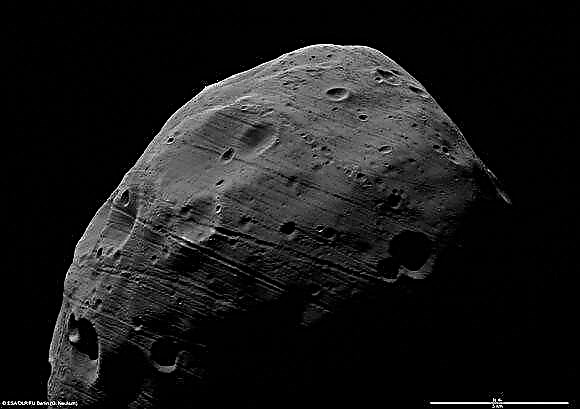 Siga a passagem aérea mais próxima de Phobos em tempo real