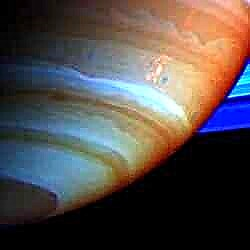 Stormen eindigen nooit op Saturnus