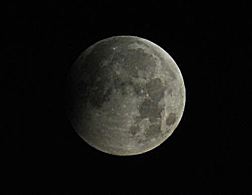 Un Eclipse Lunar parcial da comienzo a la temporada de Eclipse
