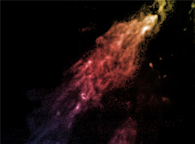 Nuvem de gás sobrevive à colisão com a Via Láctea