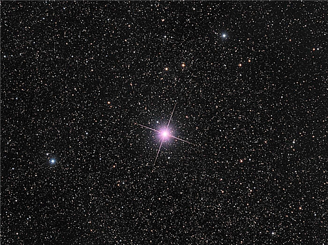 Astrophoto: Nova Centauri 2013 wird rosa