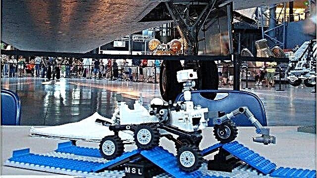 Stem op de Curiosity Rover om een ​​LEGO Toy te worden