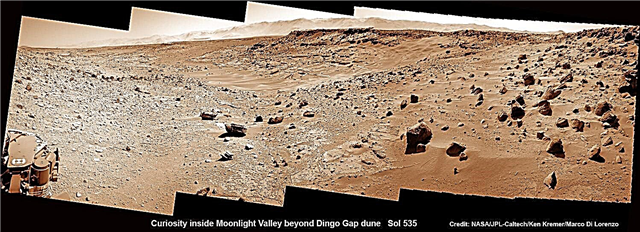 Curiosity Crosses Dingo Gap Dune - Gateway to 'Moonlight Valley' en bergbestemmingen daarbuiten