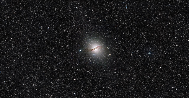 L'alone galattico spettrale 'sbilenco' ha alcune sorprese stellate