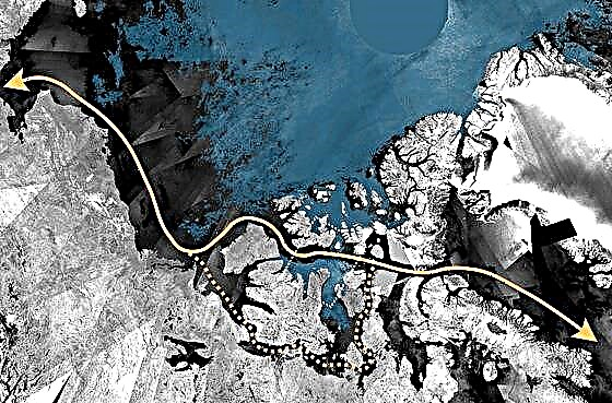 उपग्रह चित्र एक और कम पर आर्कटिक बर्फ दिखाते हैं