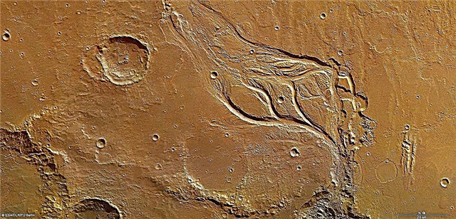 Após o dilúvio: águas antigas esculpiam esses canais marcianos