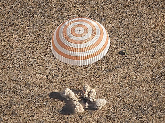 Ekspedisjon 28 Soyuz Crew lander trygt i Kasakhstan