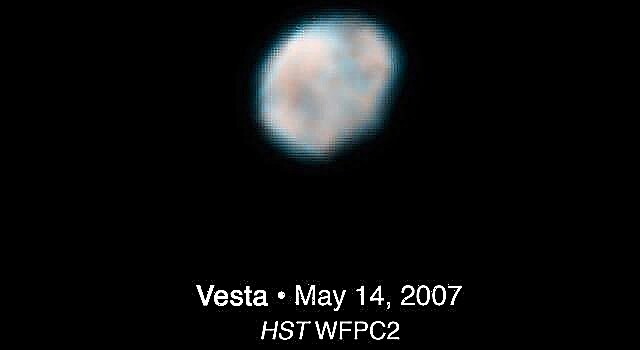 Астероид би могао бити видљив голим оком 17. фебруара
