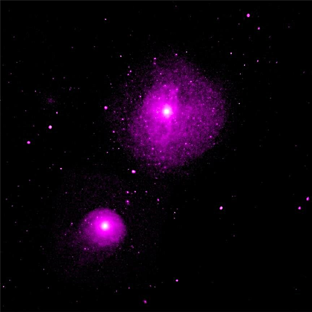 Astronomowie szukają binarnych par gwiazd wyrzuconych razem z galaktyk