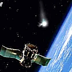 Nave espacial acorda para colisão de cometas