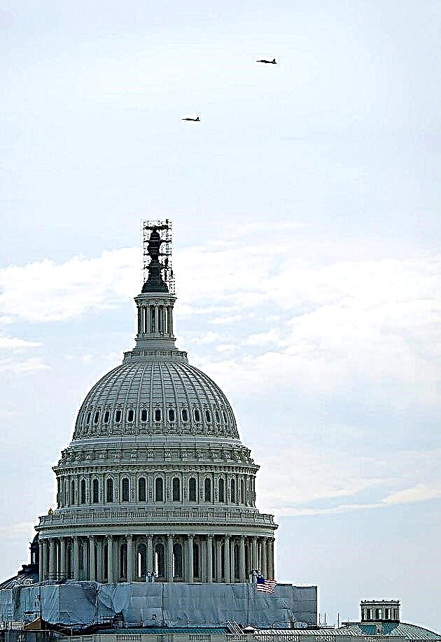 Jets de la NASA zumban en el Capitolio