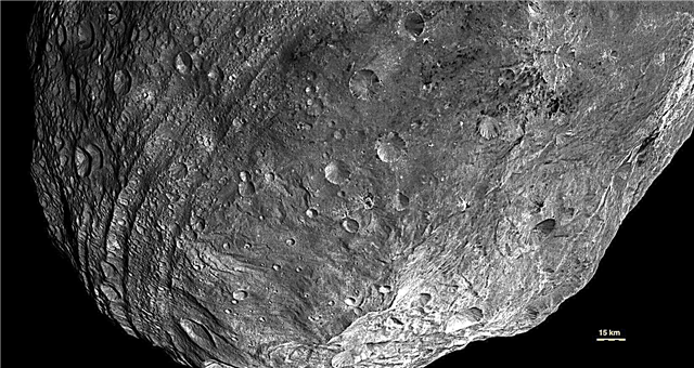 Deep Grooves de Vesta podrían ser "estrías" del impacto - Space Magazine