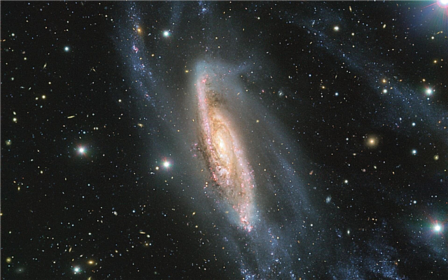 Această frumoasă fotografie a Galaxy NGC 3981 a fost realizată de cel mai puternic telescop din lume, fără niciun motiv științific. Doar pentru că este destul